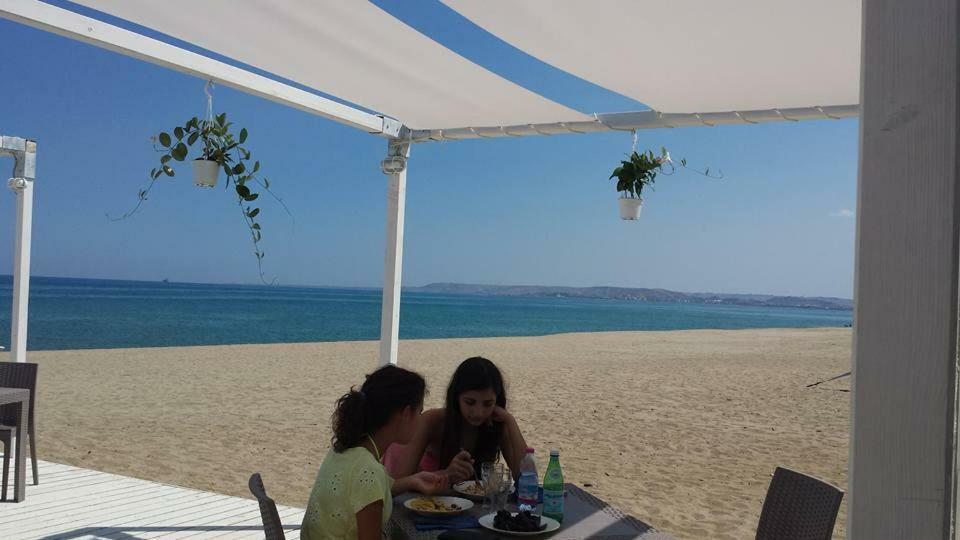 L'Isola Di Gaia Bed & Breakfast Crotone Bagian luar foto
